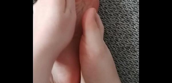  do you love my small feet loser